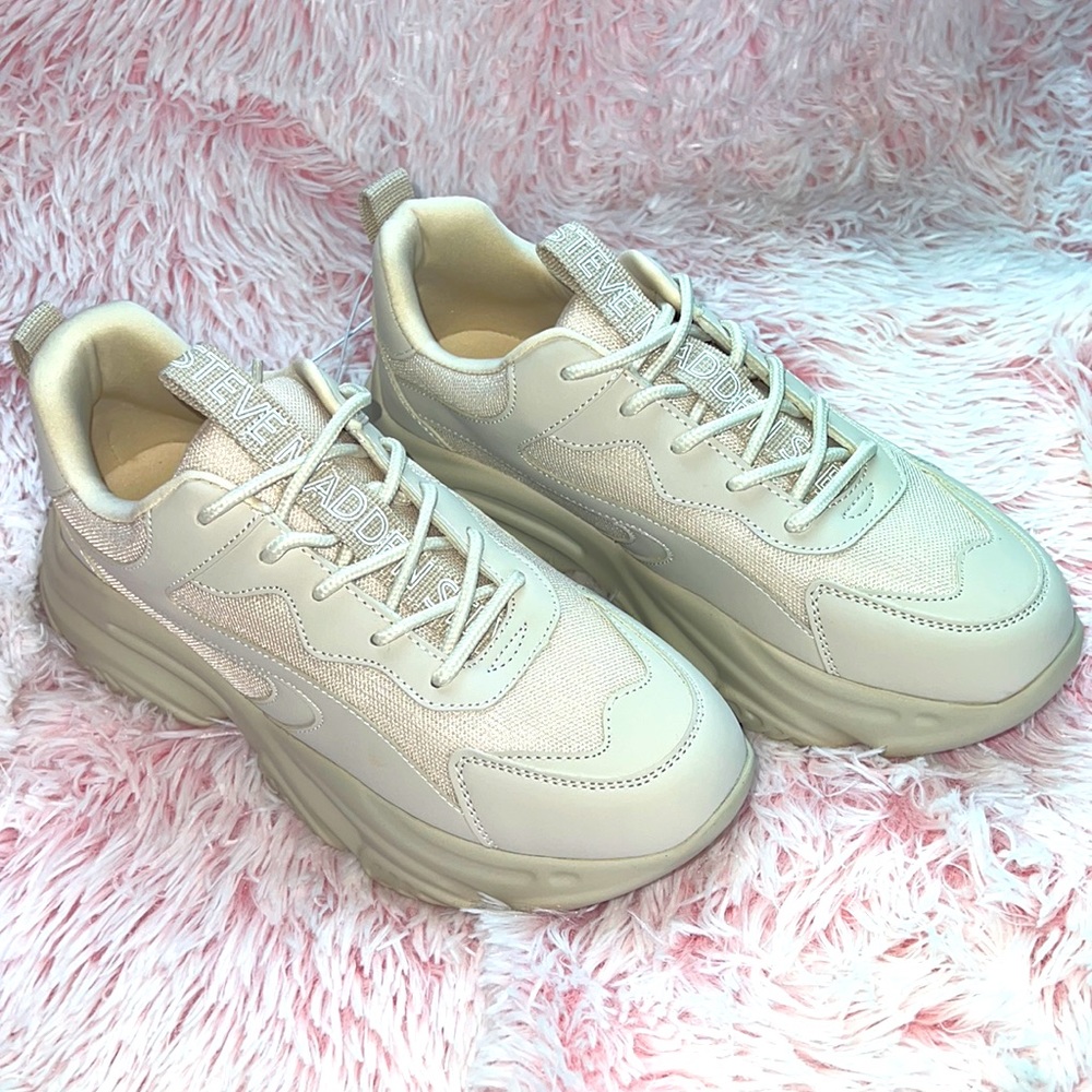 Steve Madden “New”